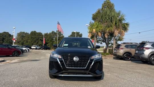 2024 Nissan Kicks s trim package