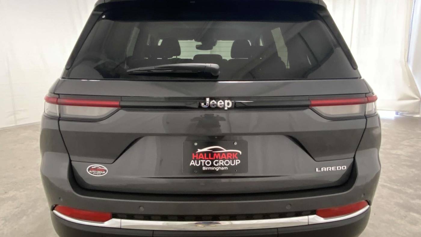 2024 jeep grand cherokee laredo