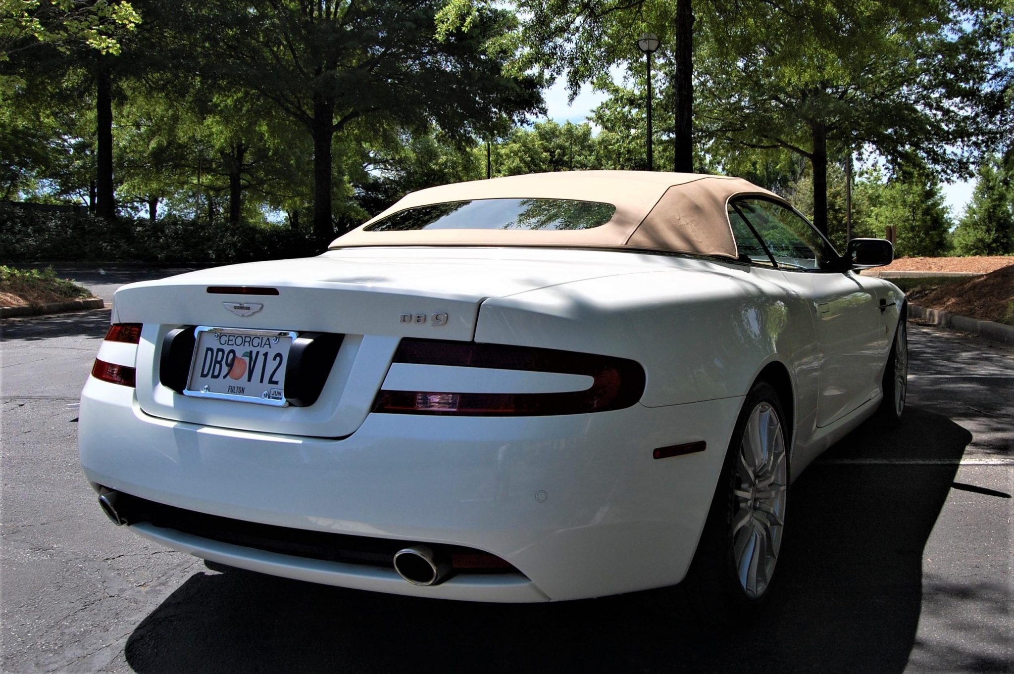2008 aston martin db9 volante