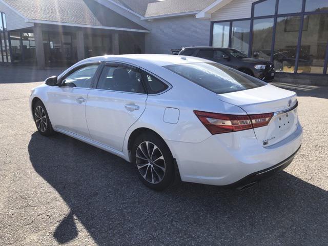 2017 toyota avalon xle plus