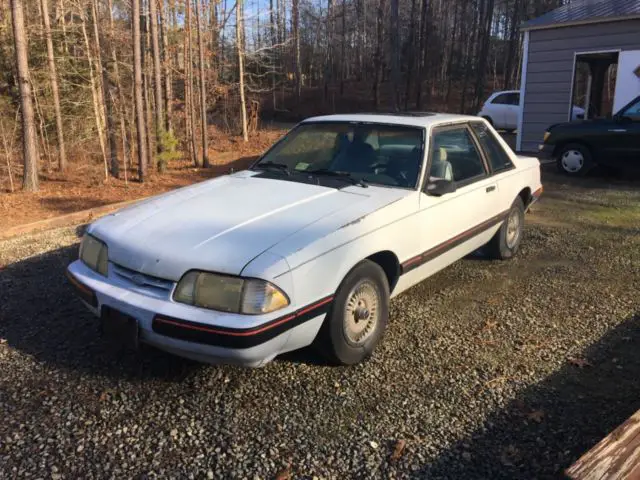 notchback coupe trunk