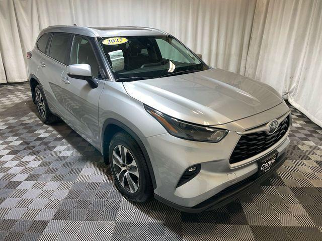 2023 toyota highlander xle