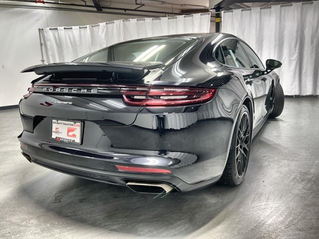 2018 porsche panamera base