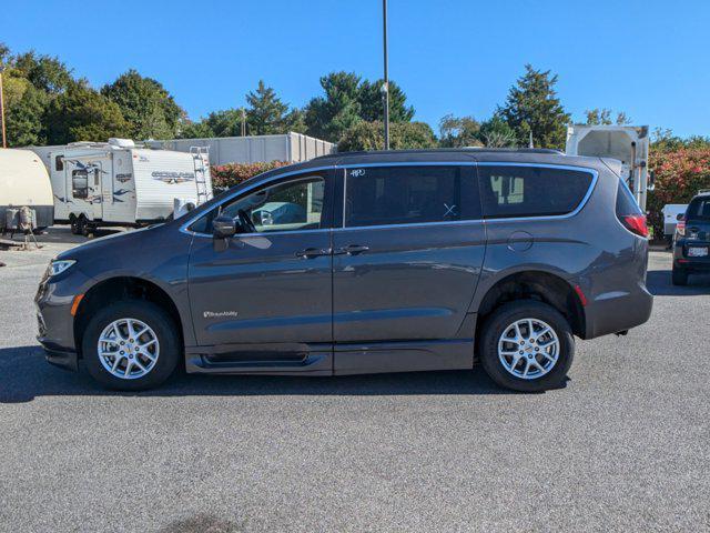 2022 chrysler pacifica touring l
