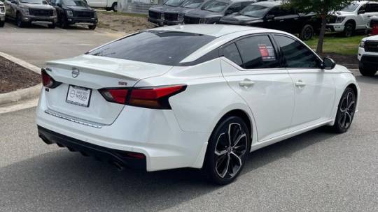 2023 nissan altima 2.5 sr