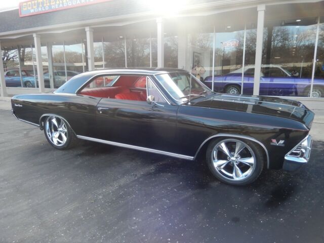 1966 chevrolet chevelle tuxedo black 396 muncie 4 speed