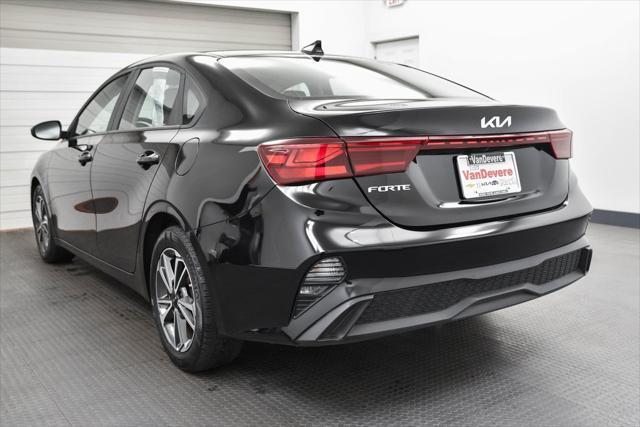 2022 kia forte lxs