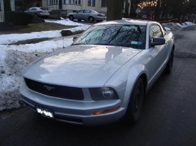 obo 2007 ford mustang, v6, silver in rochester, ny