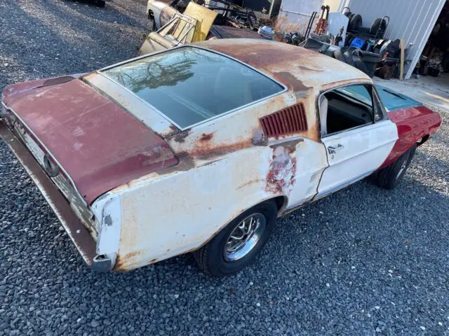 1967 ford mustang hatchback white rwd automatic