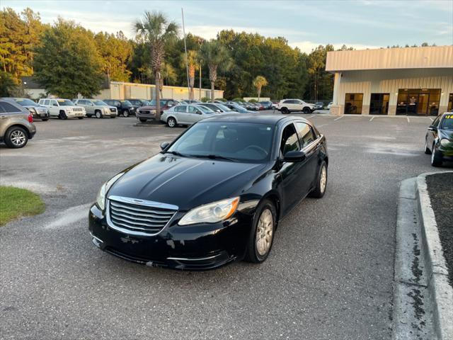 2013 chrysler 200 lx