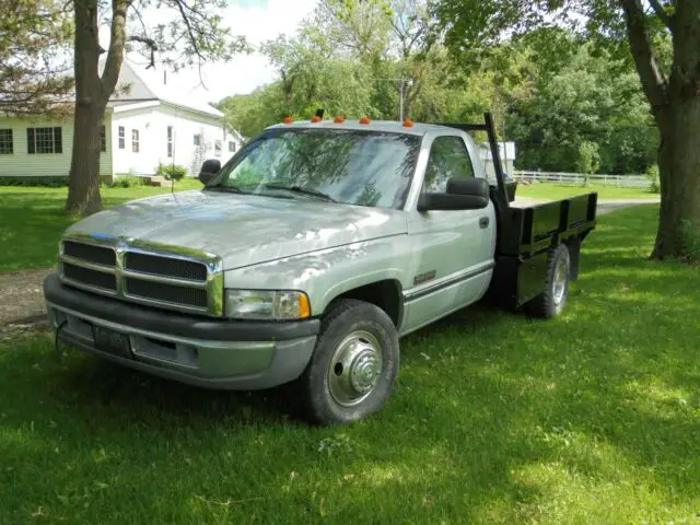 1994 dodge ram 3500 regular cab flatbed 12v diesel dual rear wheels dually