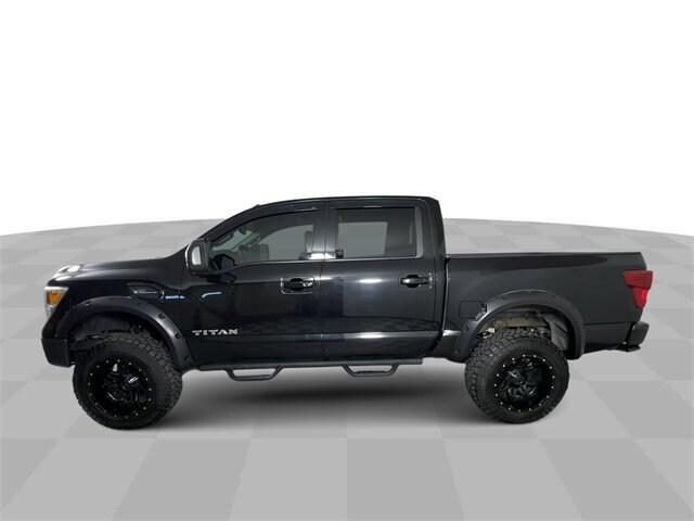 2017 nissan titan sv