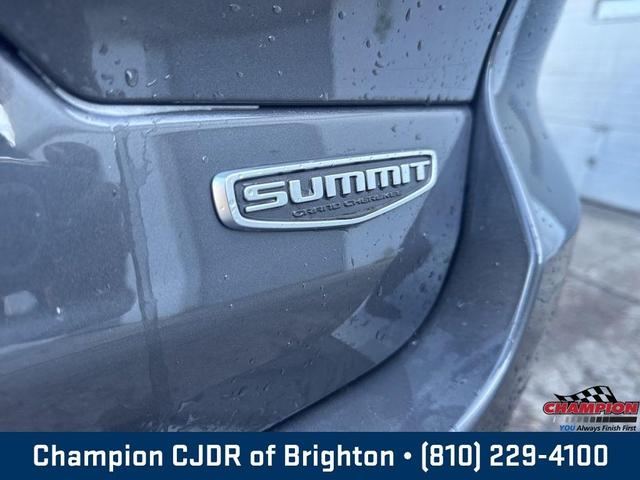 2022 jeep grand cherokee summit