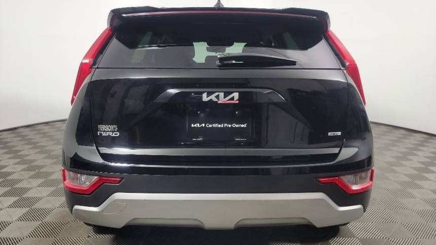 2024 kia niro lx