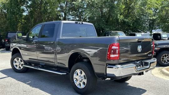 new 2024 ram 2500 big horn crew cab 6'4" box 4wd