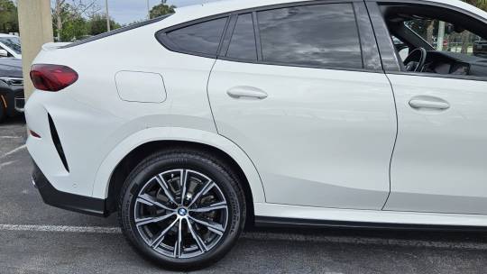 2022 BMW X6