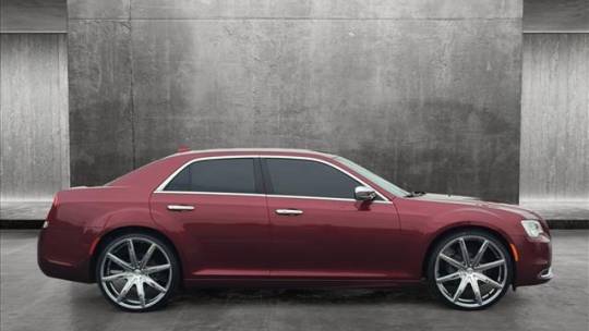 2019 Chrysler 300
