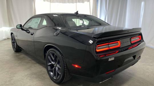 new 2023 dodge challenger r/t rwd