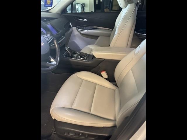 2019 cadillac xt4 luxury