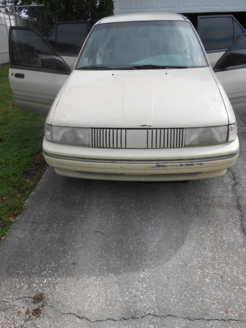 1991 mercury tracer ,auto, 1.9 engine, 4-door