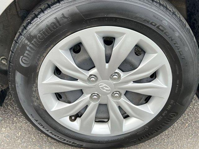 2021 hyundai accent se