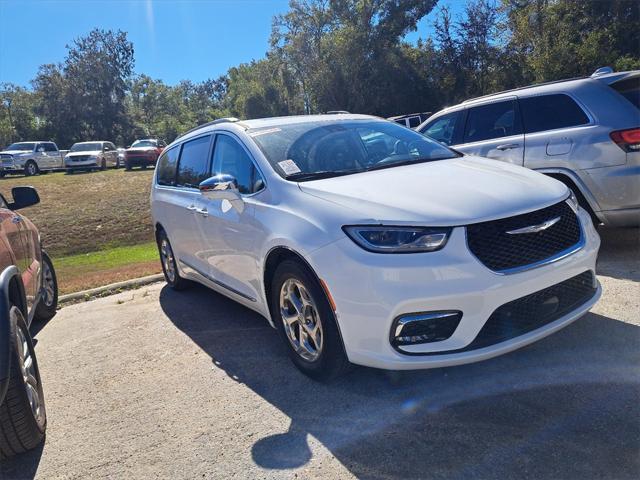 2022 chrysler pacifica limited
