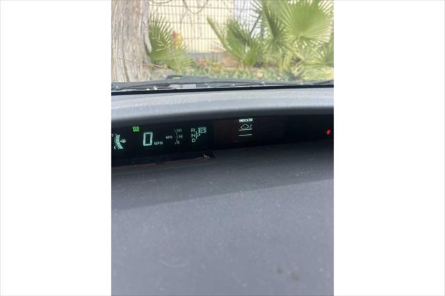 2013 toyota prius two