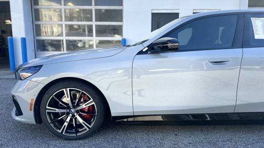 2024 BMW i5 m60