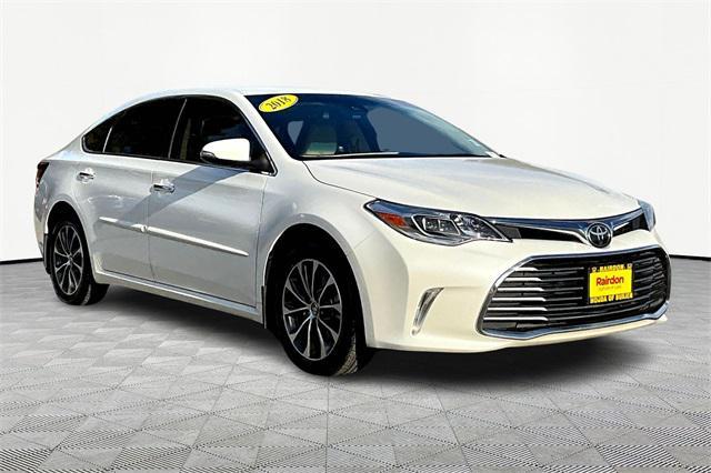 2018 toyota avalon xle