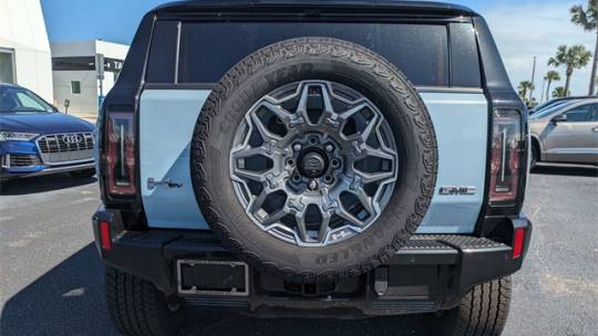 2025 GMC Hummer EV