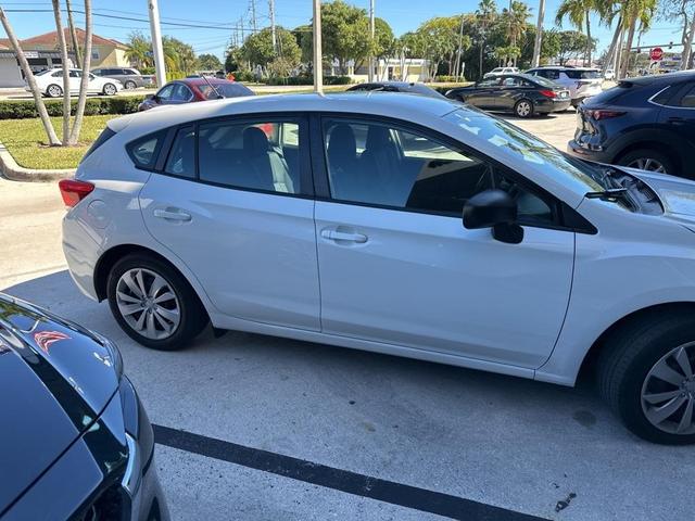 2019 subaru impreza 2.0i
