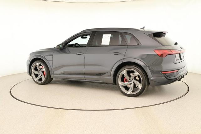 2024 audi sq8 e-tron premium plus