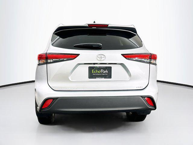 2023 toyota highlander l