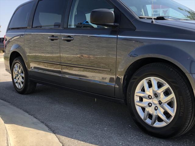 2017 dodge grand caravan se