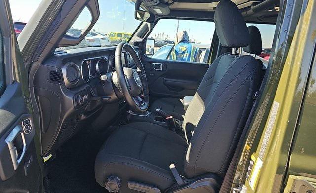 2022 jeep gladiator sport s