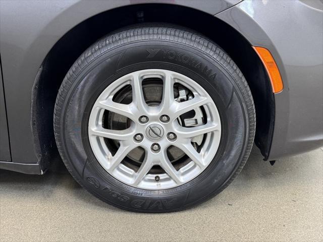 2022 chrysler pacifica touring l