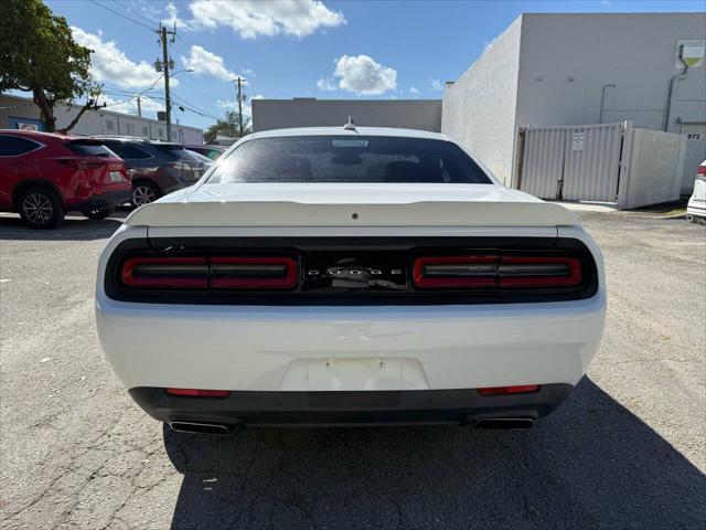 2015 dodge challenger r/t plus