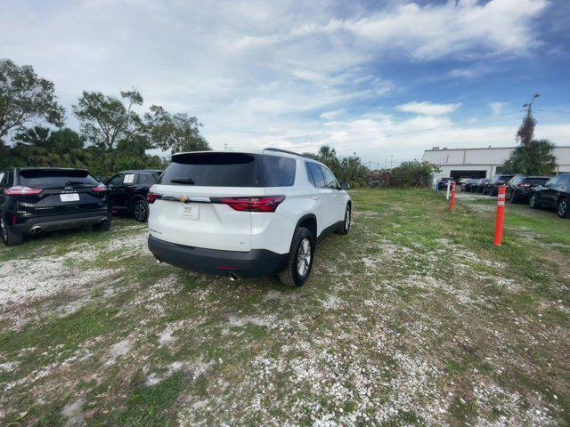 2023 chevrolet traverse lt cloth