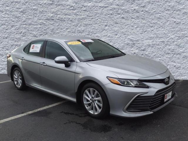 2023 toyota camry le