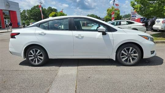 2024 Nissan Versa 1.6 sv