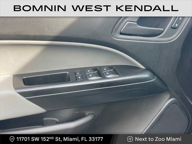 2022 chevrolet colorado wt