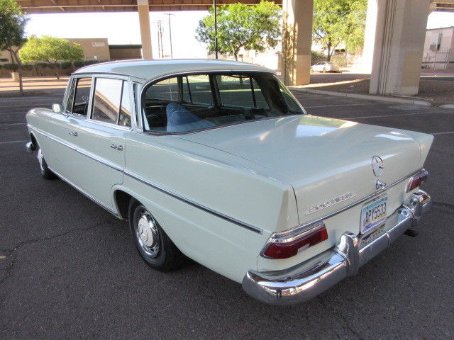 1967 mercedes 200 diesel, arizona car that is 99% rust free