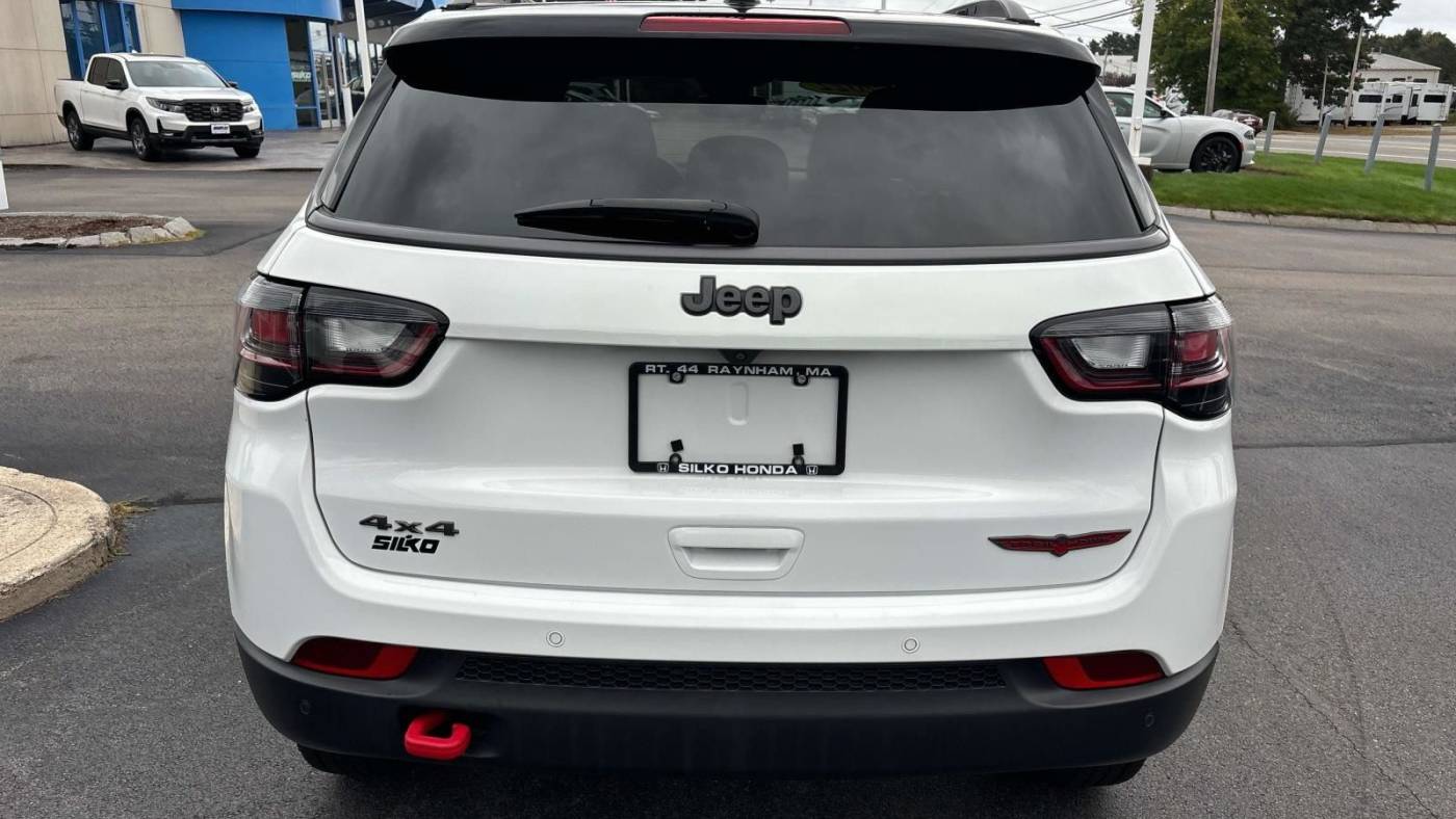 2022 jeep compass trailhawk