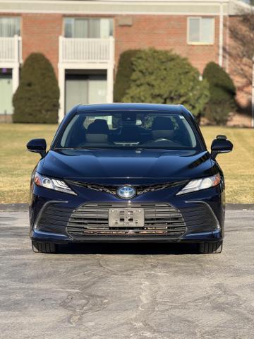 2022 toyota camry hybrid xle