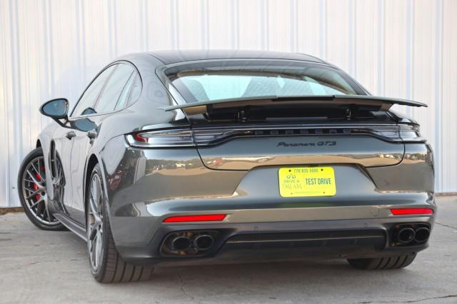 2022 porsche panamera gts