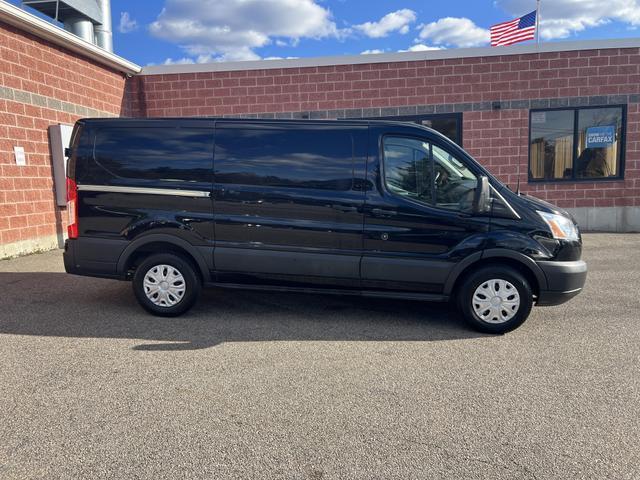 2016 ford transit-150 base