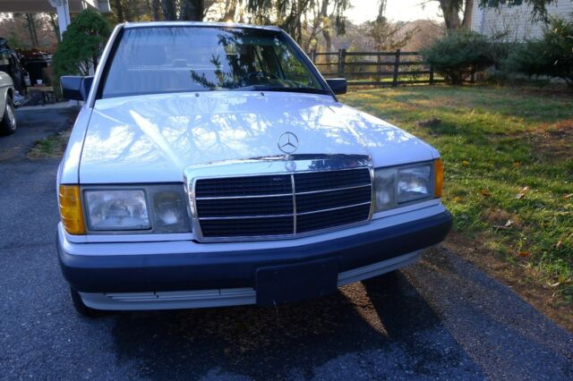 1989 mercedes 190e 2.6 cherry! manual transmission!