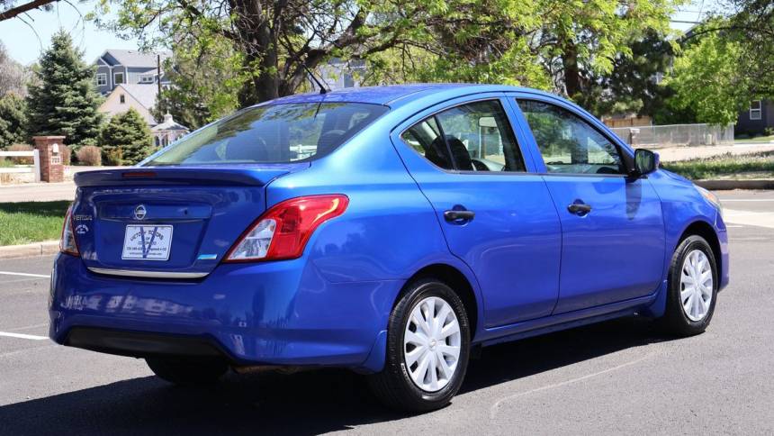 2016 nissan versa