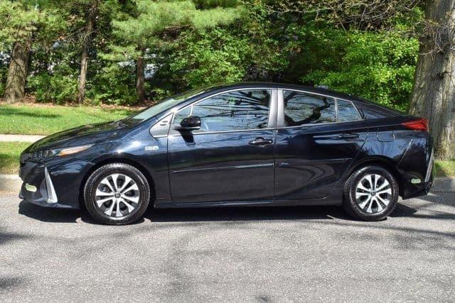 2021 toyota prius prime xle in great neck, new york