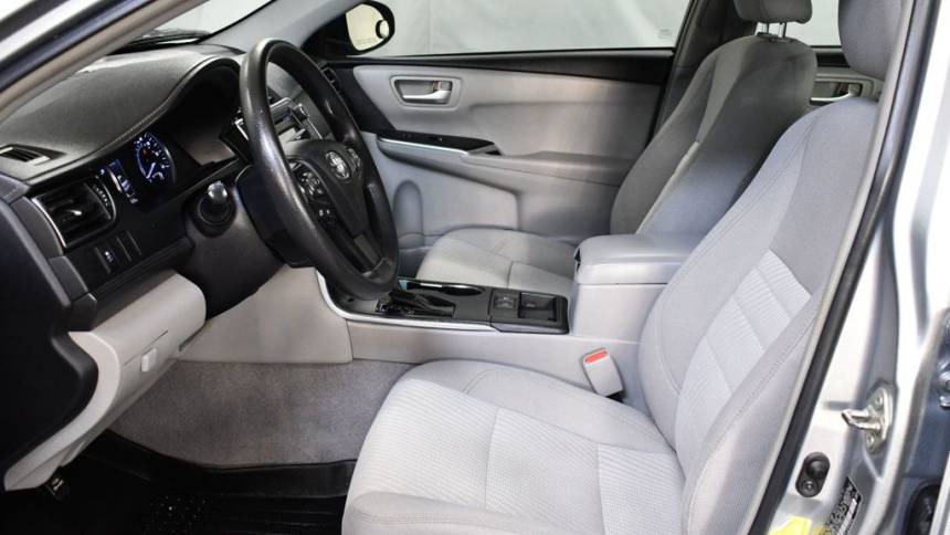 2015 toyota camry hybrid le